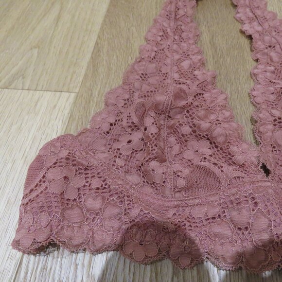 INTIMATELY FREE PEOPLE Galloon Pink Lace Halter Bralette Bra Boho - Size S - Picture 3 of 9